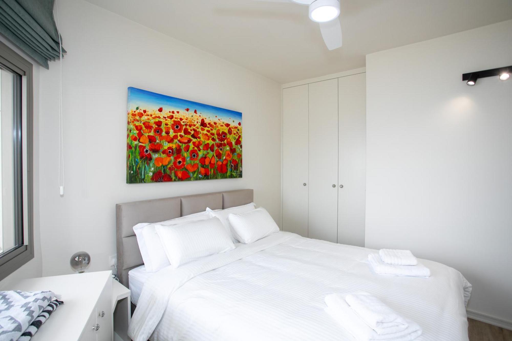 Palmove Luxurious Beachfront Apt Larnaca Zewnętrze zdjęcie