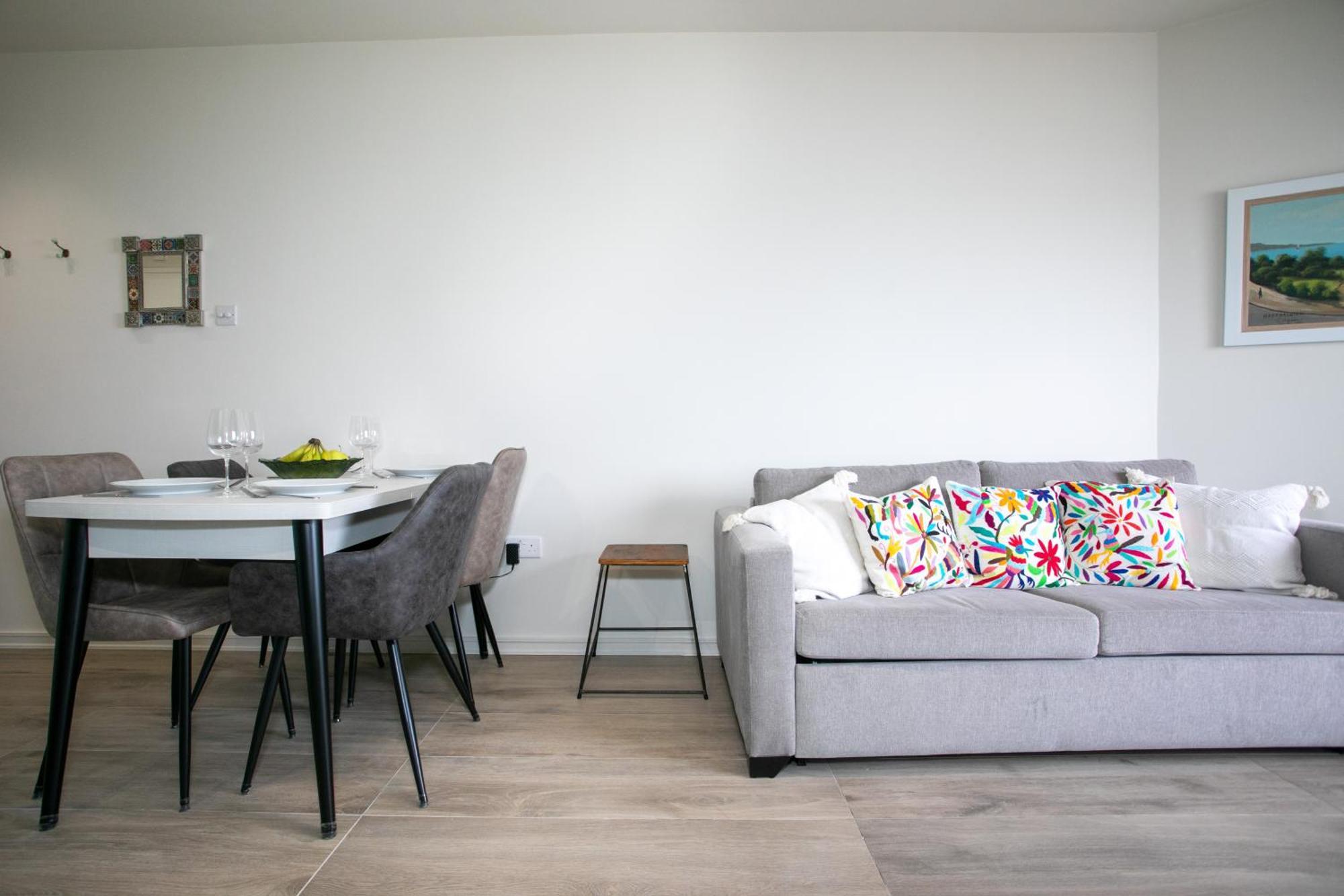 Palmove Luxurious Beachfront Apt Larnaca Zewnętrze zdjęcie
